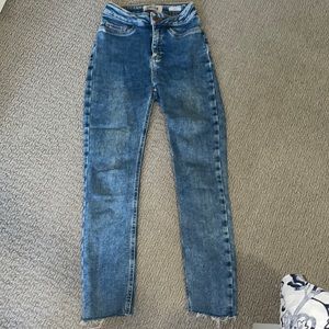 NEW LOOK Blue skinny jeans. Size 0